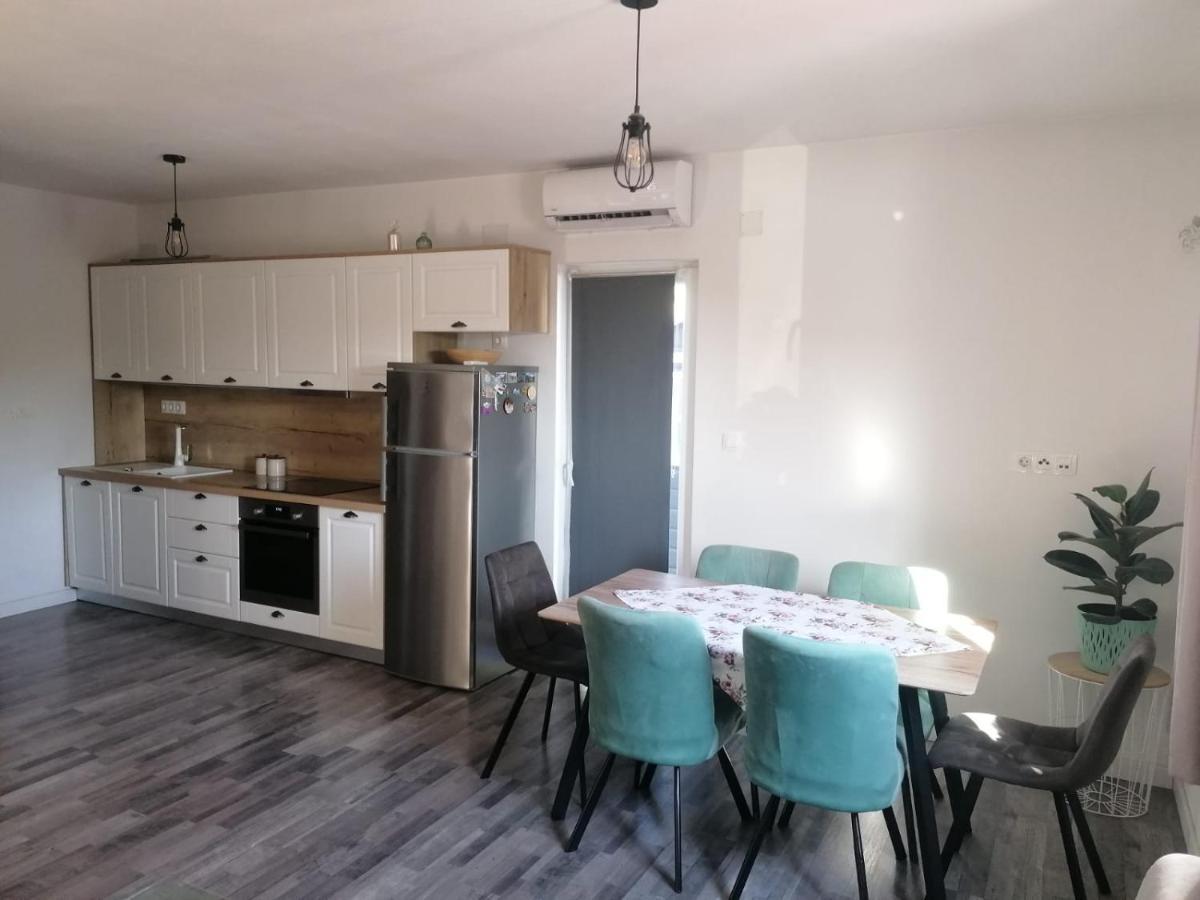 Apartments Nana Biograd Na Moru Εξωτερικό φωτογραφία